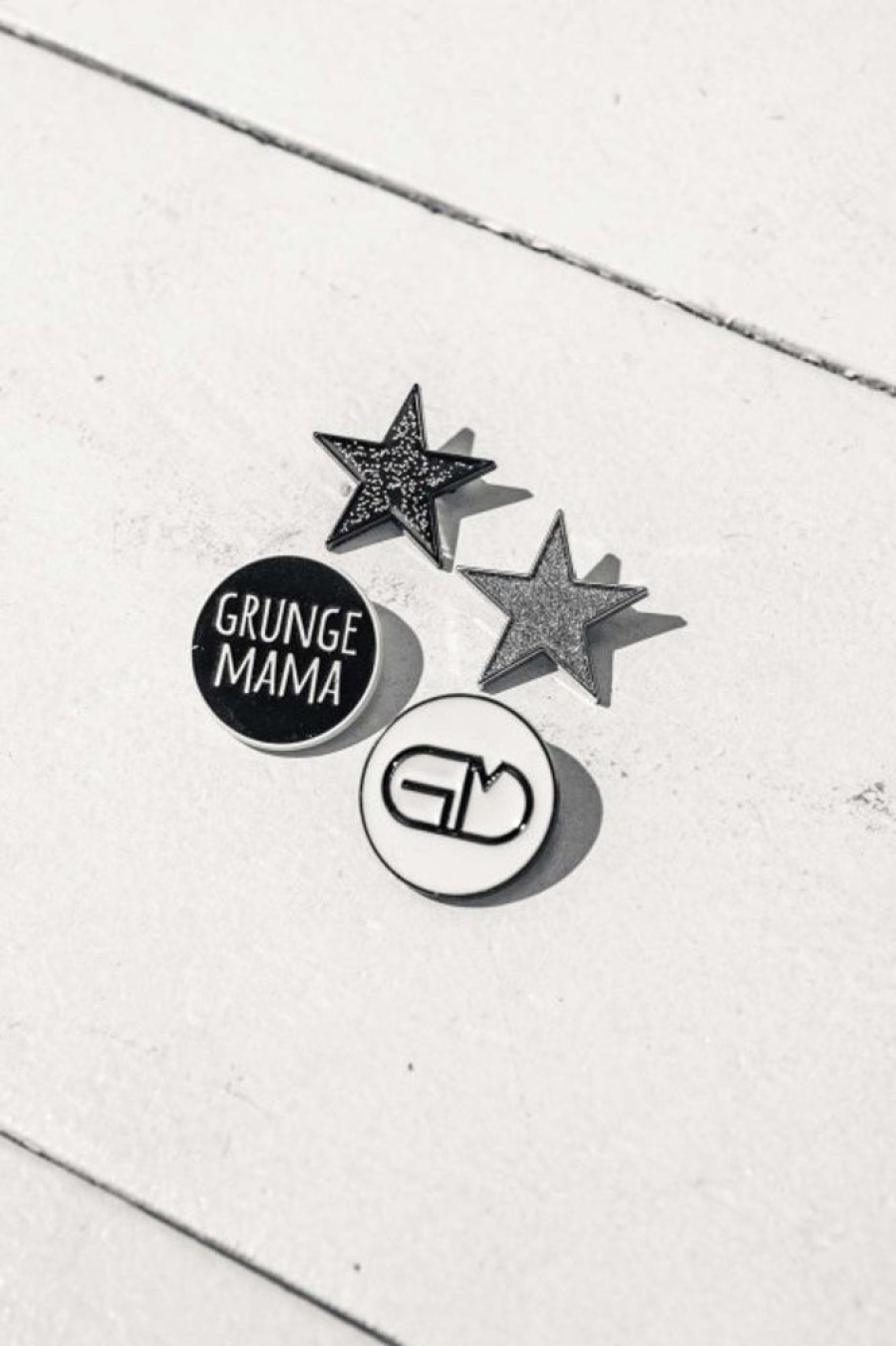 Accessoires : Bijoux, Ceintures Grungemama | Pin'S Grungemama Star Noir